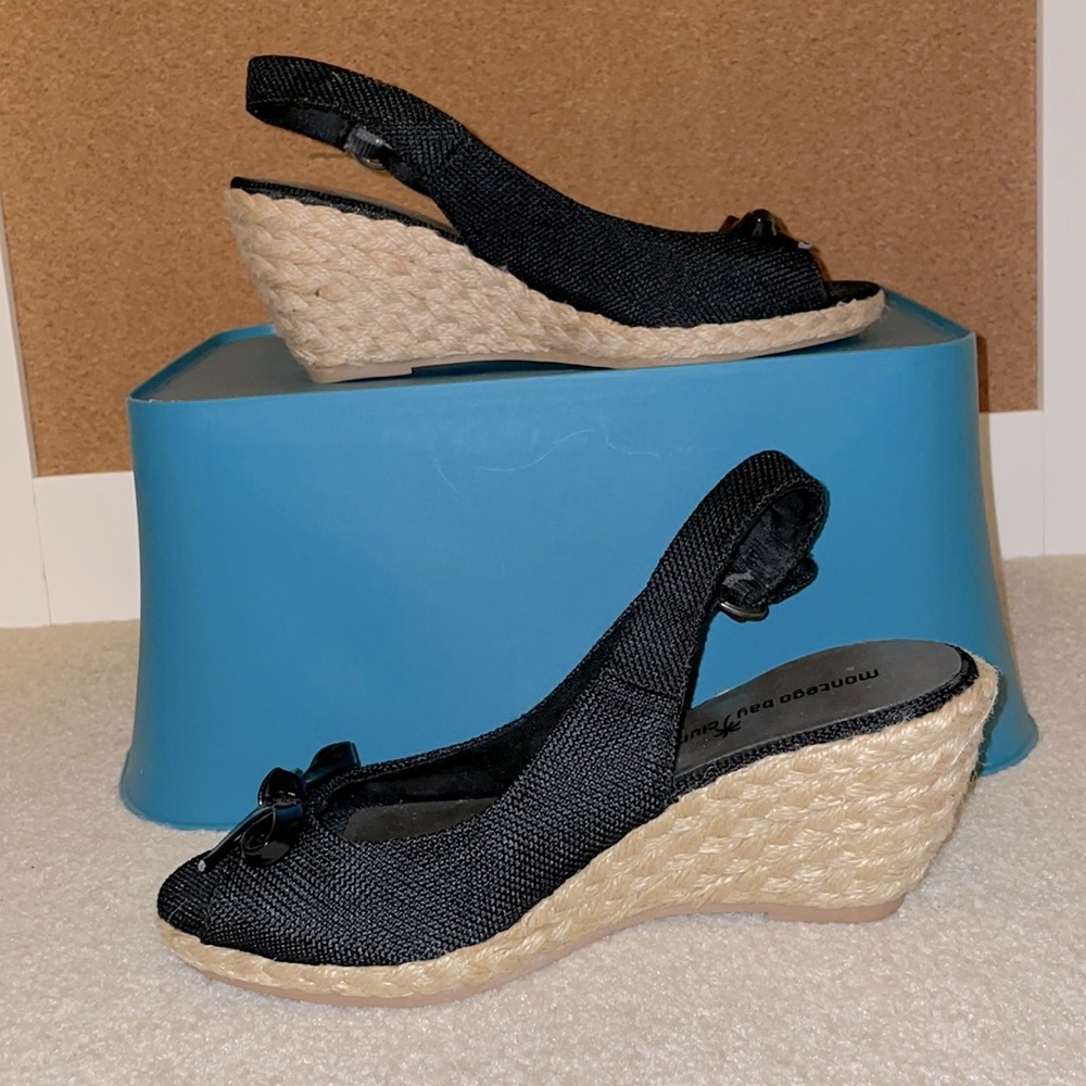 Black Wedges